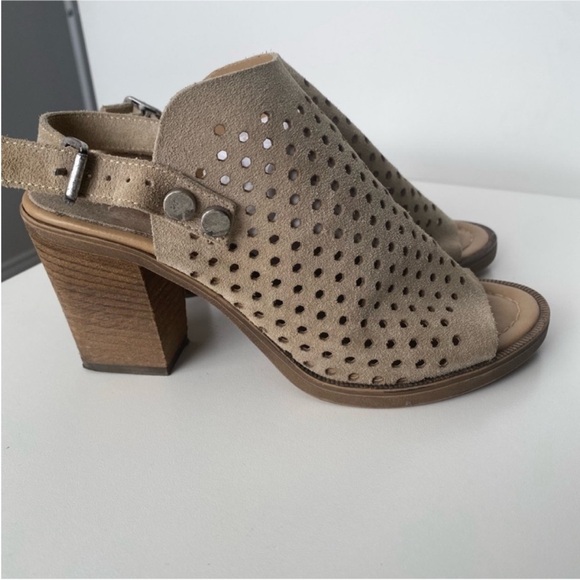 Italian Block Heels - Picture 2 of 4